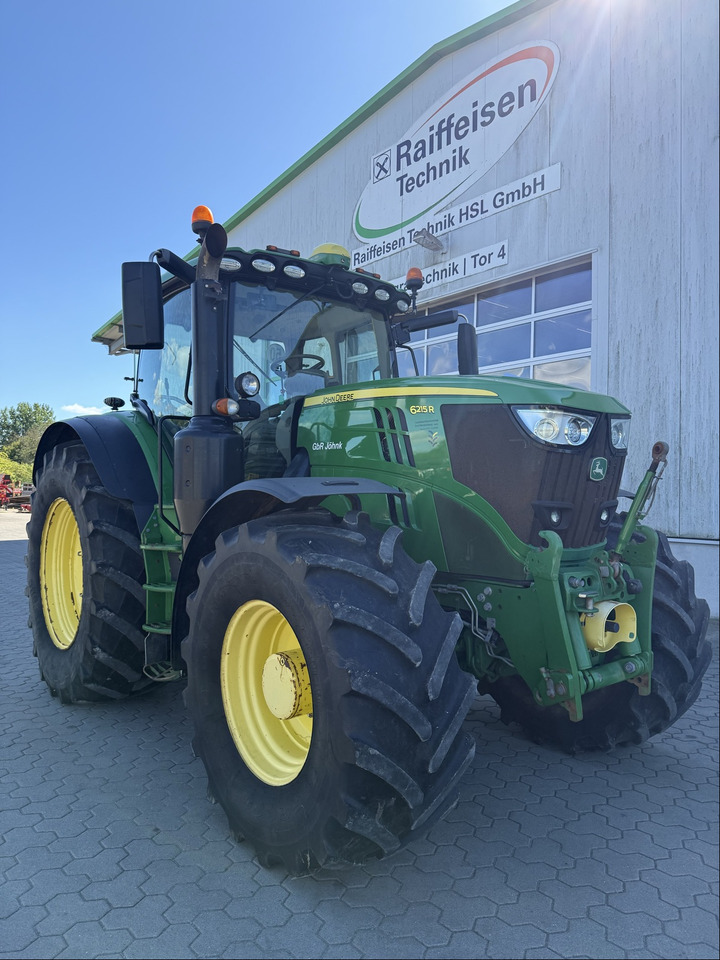 Трактор John Deere 6215R: снимка 7