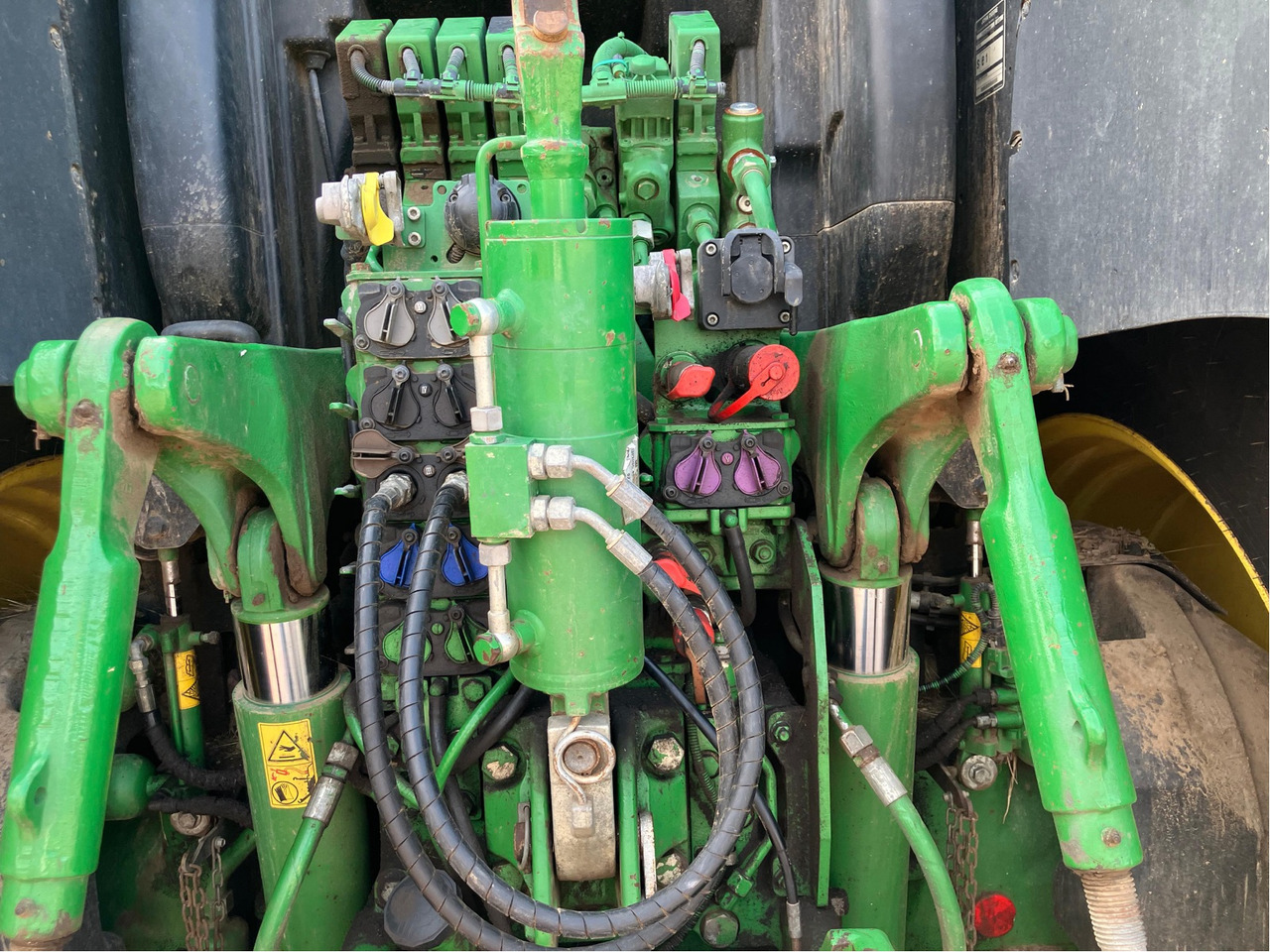 John Deere 6250 R - Трактор: снимка 2 John Deere 6250 R - Трактор: снимка 2