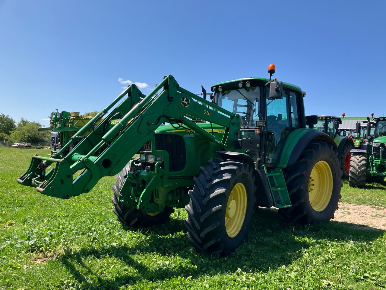 John Deere 6920S AutoPower - Трактор: снимка 1 John Deere 6920S AutoPower - Трактор: снимка 1
