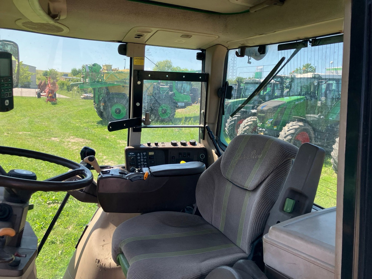 John Deere 6920S AutoPower - Трактор: снимка 2 John Deere 6920S AutoPower - Трактор: снимка 2