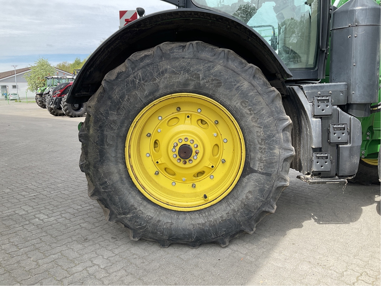 John Deere 7310 R - Трактор: снимка 4 John Deere 7310 R - Трактор: снимка 4