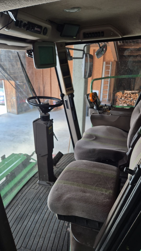John Deere T660 i Hillmaster - Зърнокомбайн: снимка 2 John Deere T660 i Hillmaster - Зърнокомбайн: снимка 2
