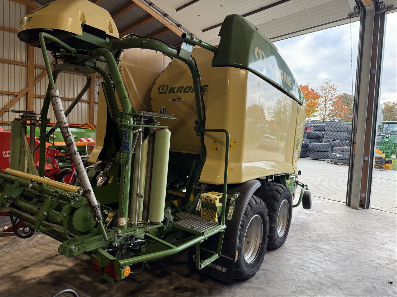 Krone Comprima CV150 XC Presskombina - Машина за сено и фураж: снимка 5 Krone Comprima CV150 XC Presskombina - Машина за сено и фураж: снимка 5