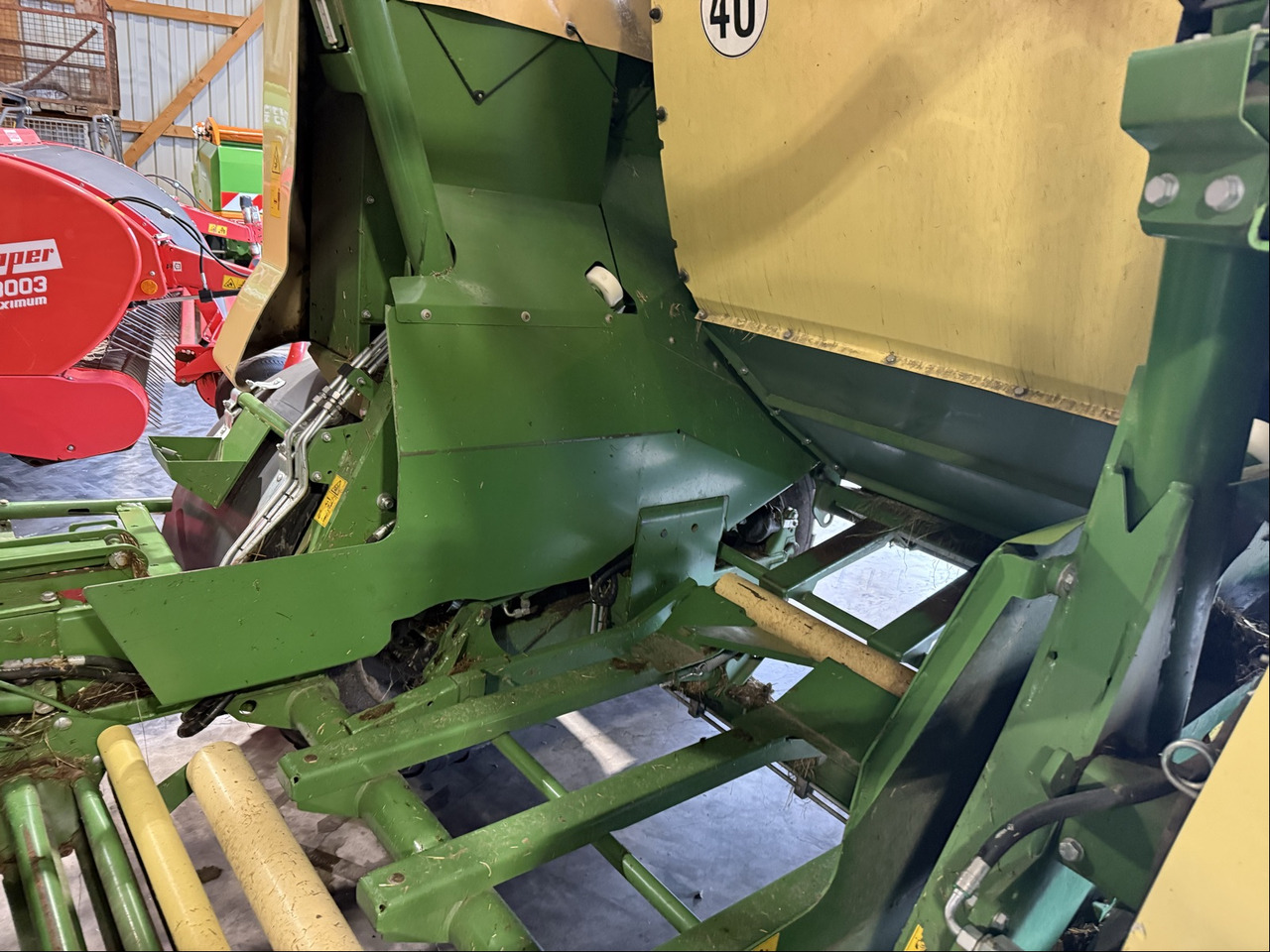 Krone Comprima CV150 XC Presskombina - Машина за сено и фураж: снимка 2 Krone Comprima CV150 XC Presskombina - Машина за сено и фураж: снимка 2