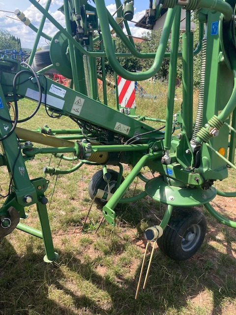 Krone KW 8.82/8 - Гребло/ Сенообръщачка: снимка 1 Krone KW 8.82/8 - Гребло/ Сенообръщачка: снимка 1