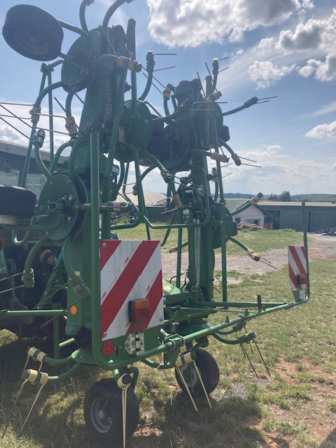 Krone KW 8.82/8 - Гребло/ Сенообръщачка: снимка 3 Krone KW 8.82/8 - Гребло/ Сенообръщачка: снимка 3