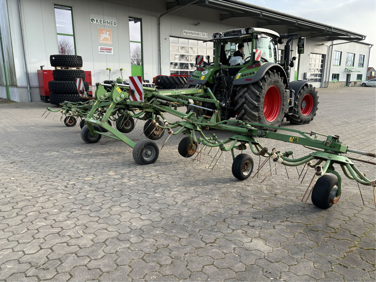 Krone KWT 10.50 / 8 x 7 Heuwender - Гребло/ Сенообръщачка: снимка 3 Krone KWT 10.50 / 8 x 7 Heuwender - Гребло/ Сенообръщачка: снимка 3