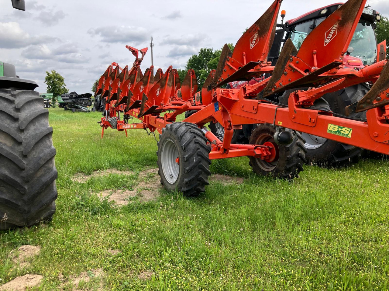 Kuhn Challenger 10-Schar Volldrehpf - Плуг: снимка 5 Kuhn Challenger 10-Schar Volldrehpf - Плуг: снимка 5