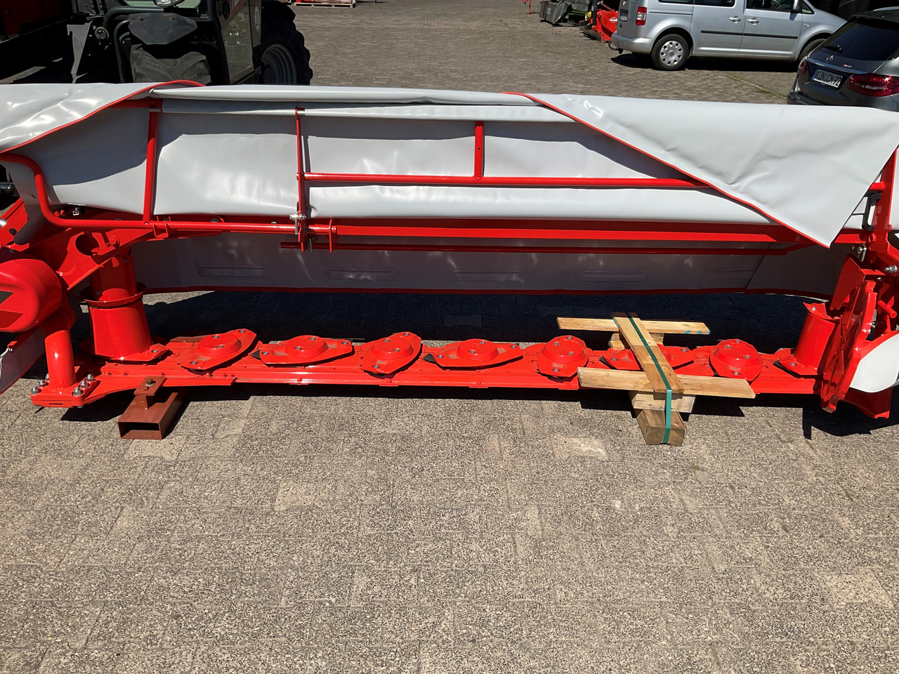 Kuhn GMD 355-FF Scheibenmähwerke - Косачка: снимка 4 Kuhn GMD 355-FF Scheibenmähwerke - Косачка: снимка 4