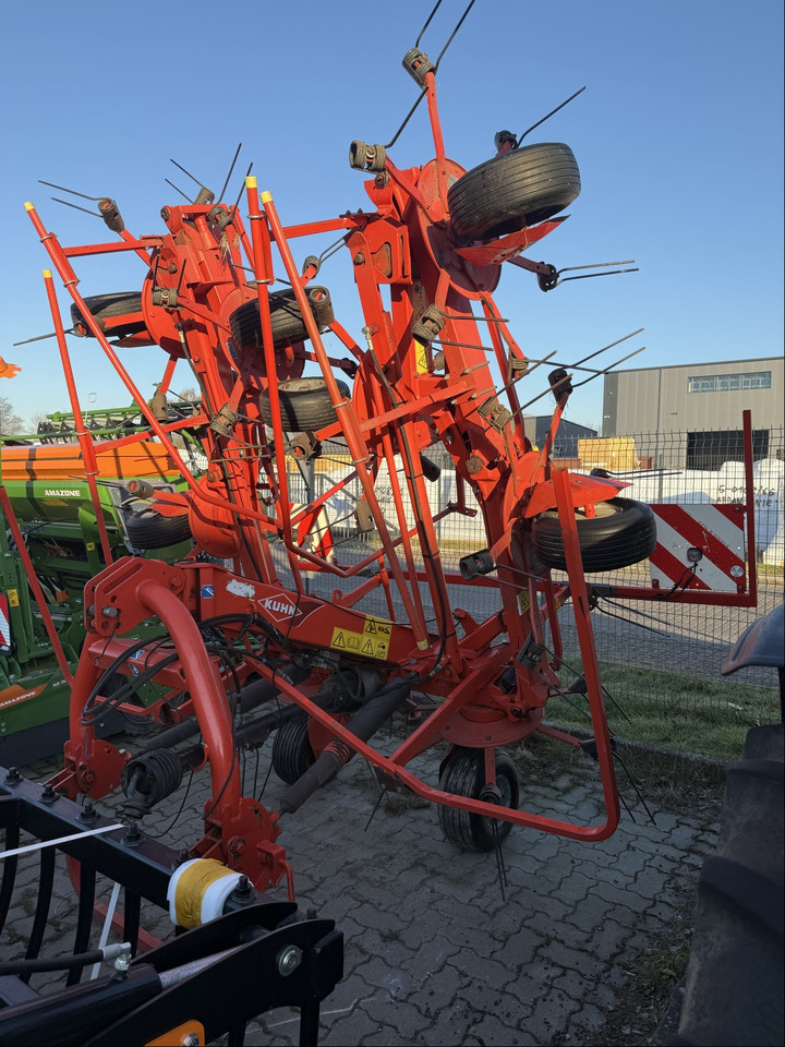 Kuhn Heuwender GF 8702 - Гребло/ Сенообръщачка: снимка 3 Kuhn Heuwender GF 8702 - Гребло/ Сенообръщачка: снимка 3