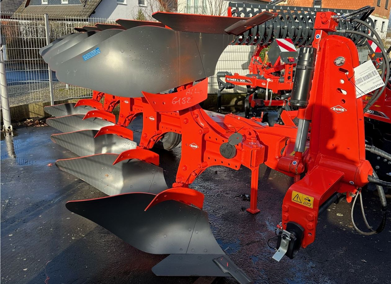 Kuhn MULTI-MASTER 123 5 (4E 1) - Плуг: снимка 1 Kuhn MULTI-MASTER 123 5 (4E 1) - Плуг: снимка 1