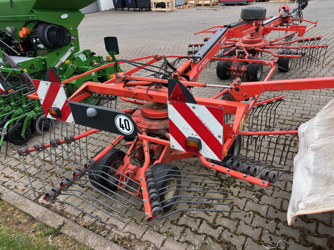 Kuhn Schwader 6632 - Гребло/ Сенообръщачка: снимка 3 Kuhn Schwader 6632 - Гребло/ Сенообръщачка: снимка 3