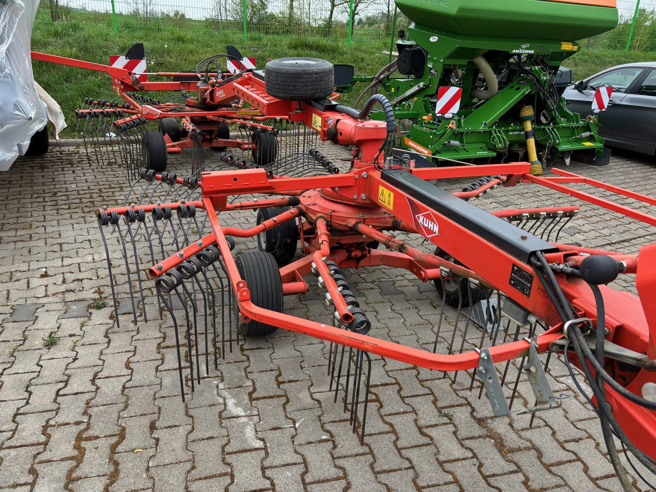 Kuhn Schwader 6632 - Гребло/ Сенообръщачка: снимка 4 Kuhn Schwader 6632 - Гребло/ Сенообръщачка: снимка 4