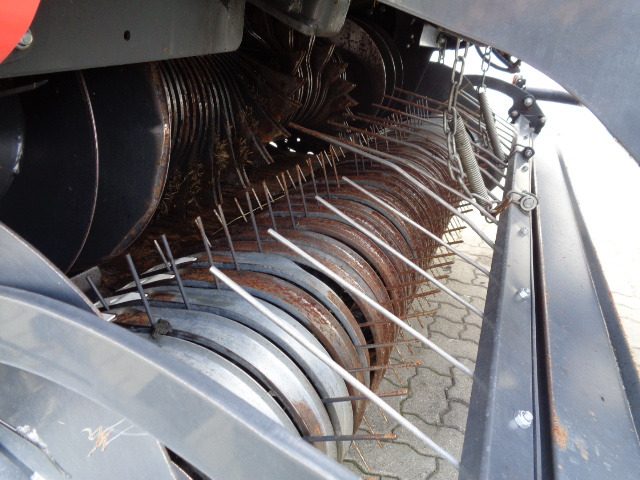 Kuhn VBP 3195 OC23 Press-Wickelkomb - Машина за сено и фураж: снимка 4 Kuhn VBP 3195 OC23 Press-Wickelkomb - Машина за сено и фураж: снимка 4