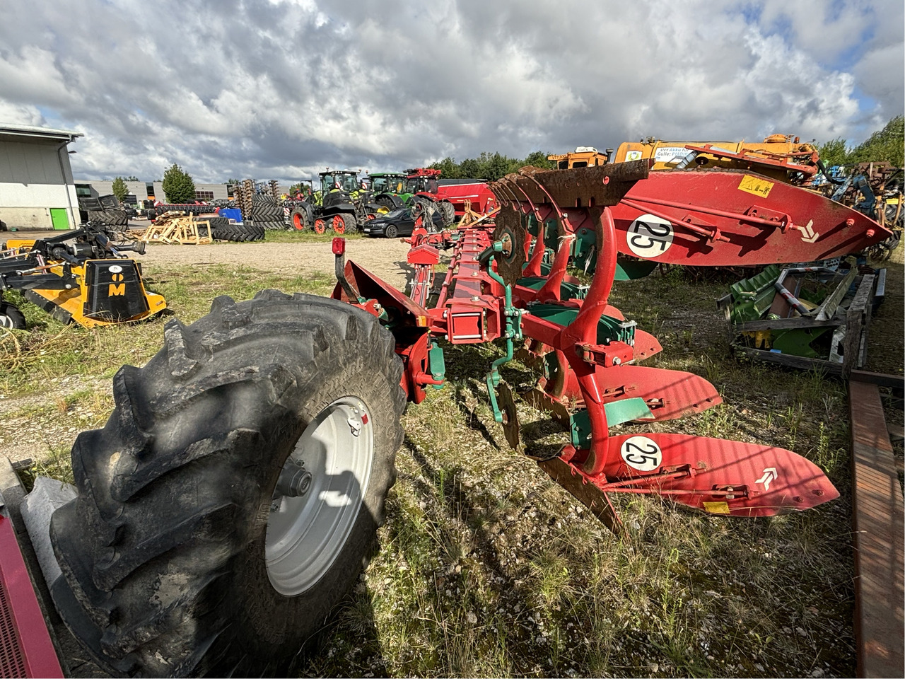 Kverneland 6300 S Variomat 7-Schar - Плуг: снимка 4 Kverneland 6300 S Variomat 7-Schar - Плуг: снимка 4