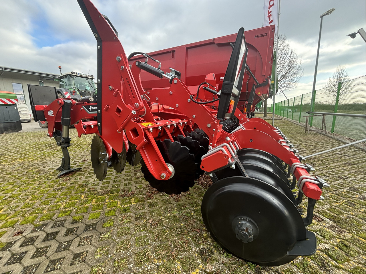 Kverneland DTX T300-5 Standard AR - Машина за обработка на почвата: снимка 4 Kverneland DTX T300-5 Standard AR - Машина за обработка на почвата: снимка 4