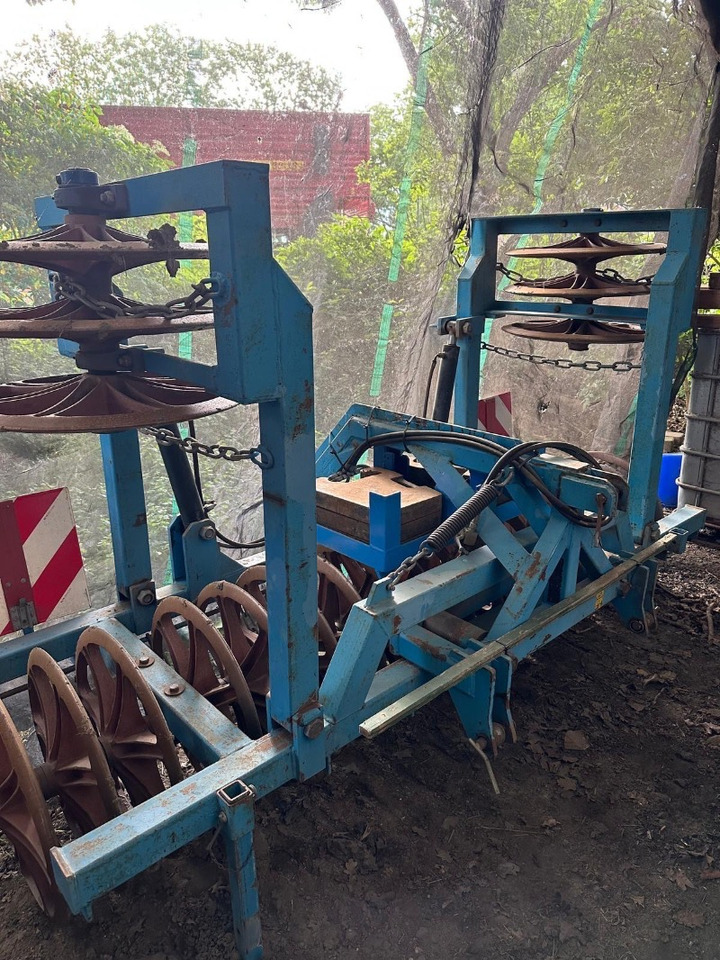 Lemken 400 - Селскостопански валяк: снимка 2 Lemken 400 - Селскостопански валяк: снимка 2