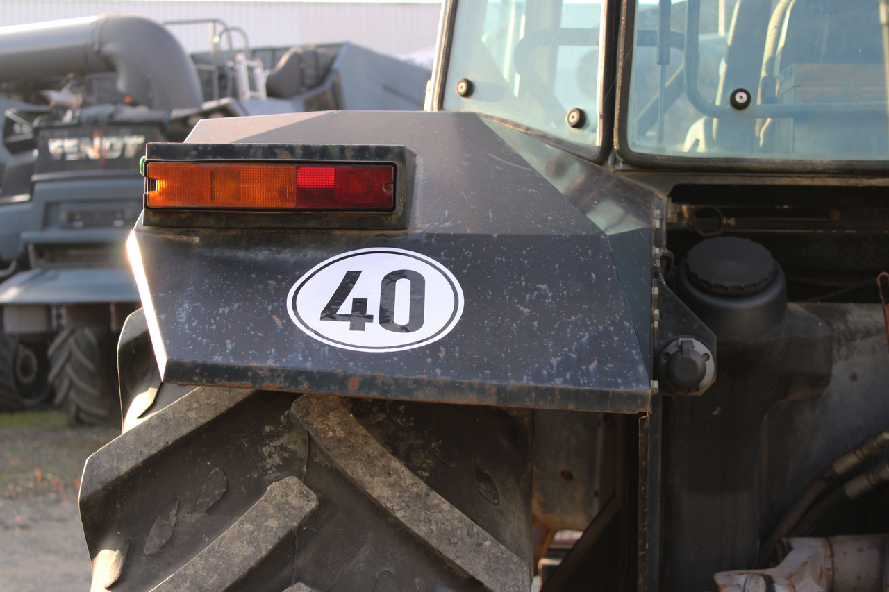 Massey Ferguson 3085 - Трактор: снимка 4 Massey Ferguson 3085 - Трактор: снимка 4