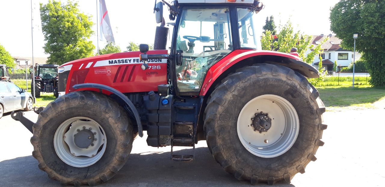 Massey Ferguson 7726 Dyna-6 Efficient - Трактор: снимка 1 Massey Ferguson 7726 Dyna-6 Efficient - Трактор: снимка 1