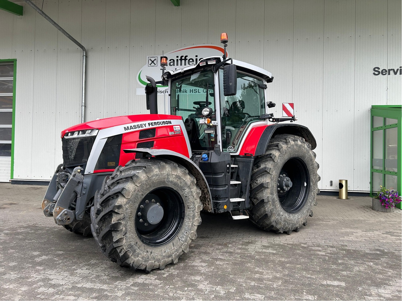 Massey Ferguson 8S.285 DynaVT Exclusive - Трактор: снимка 1 Massey Ferguson 8S.285 DynaVT Exclusive - Трактор: снимка 1