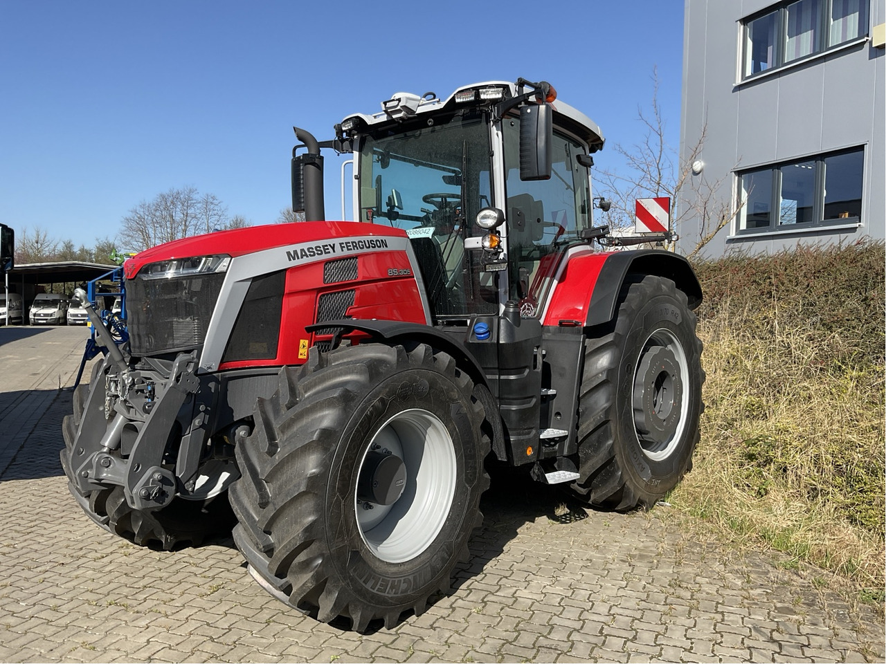 Massey Ferguson 8S.305 Dyna-VT EXCLUSIVE - Трактор: снимка 1 Massey Ferguson 8S.305 Dyna-VT EXCLUSIVE - Трактор: снимка 1
