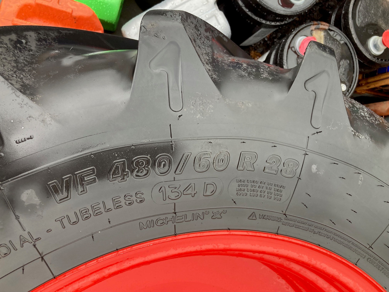 Michelin 480/60R28 - Гуми и джанти: снимка 3 Michelin 480/60R28 - Гуми и джанти: снимка 3