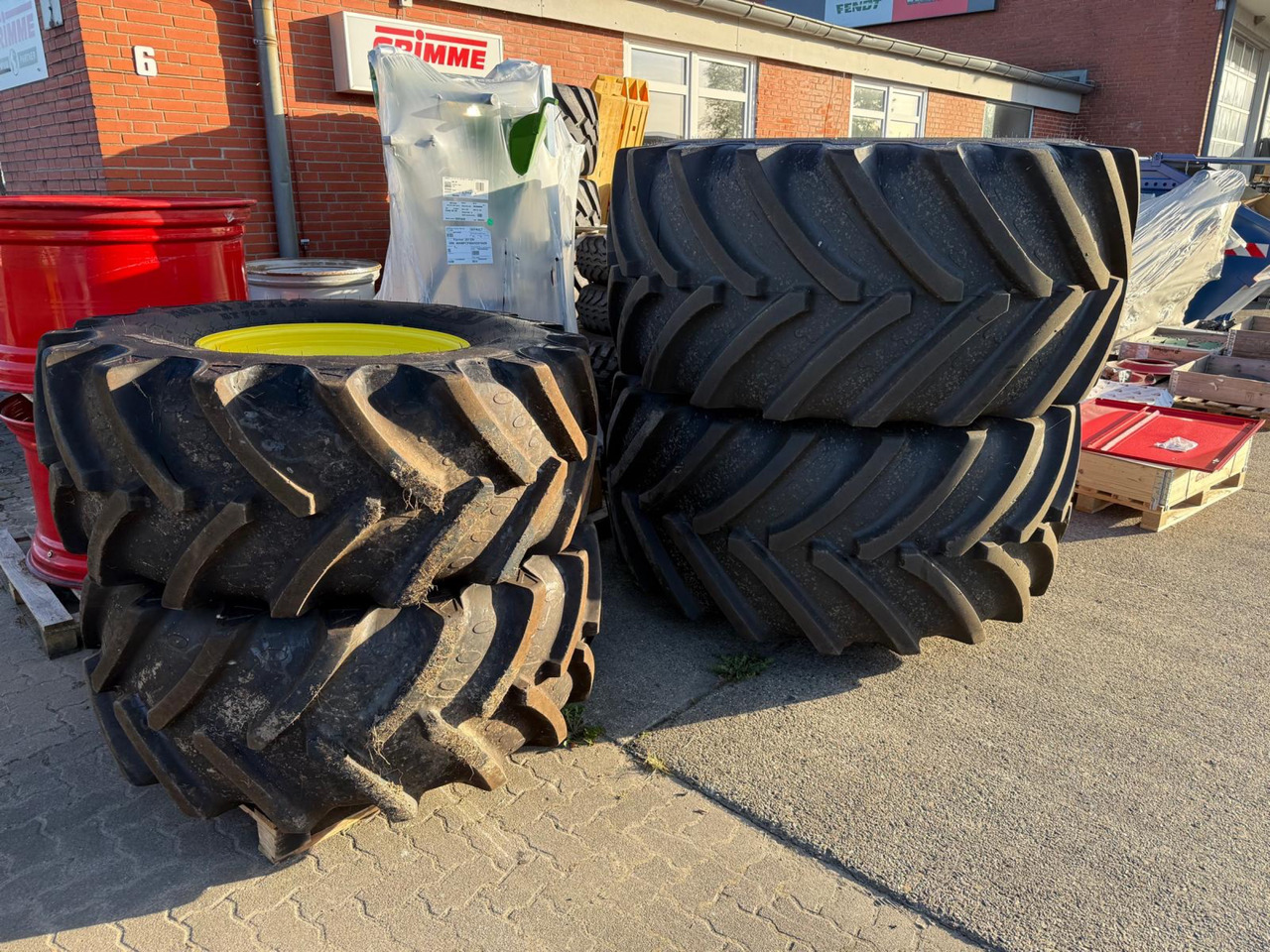 Radsatz BKT John Deere AgrimaxForce - Гуми и джанти: снимка 1 Radsatz BKT John Deere AgrimaxForce - Гуми и джанти: снимка 1