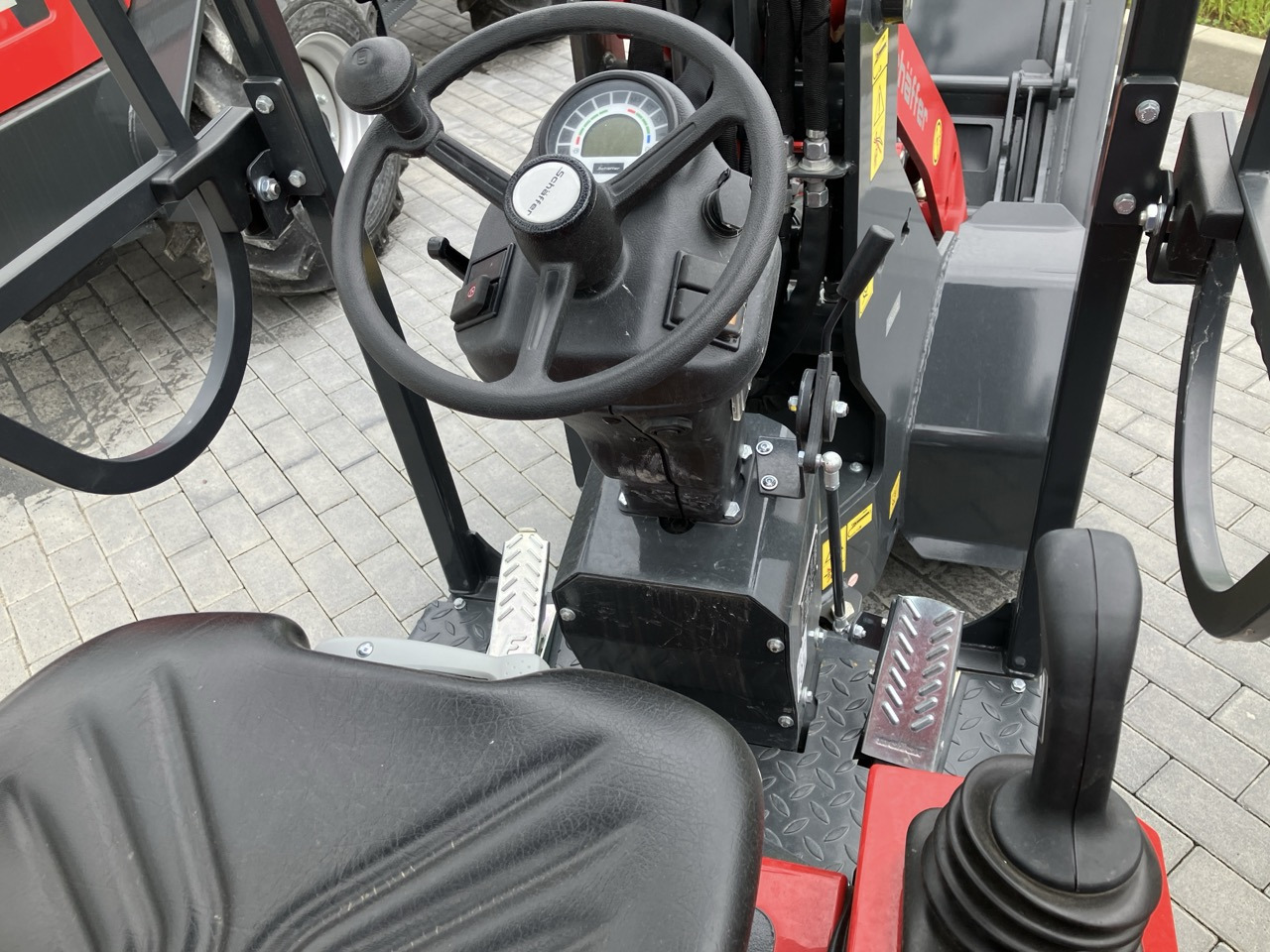 Schäffer Hoflader Typ 1622 - Колесен товарач: снимка 3 Schäffer Hoflader Typ 1622 - Колесен товарач: снимка 3