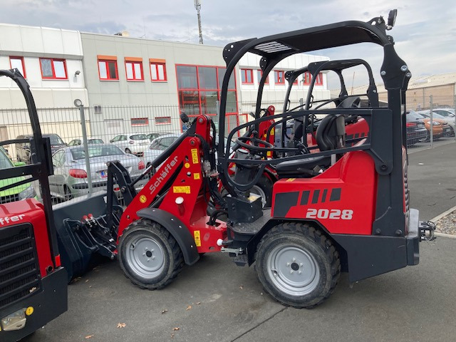 Schäffer Hoflader Typ 2028-2 - Колесен товарач: снимка 1 Schäffer Hoflader Typ 2028-2 - Колесен товарач: снимка 1