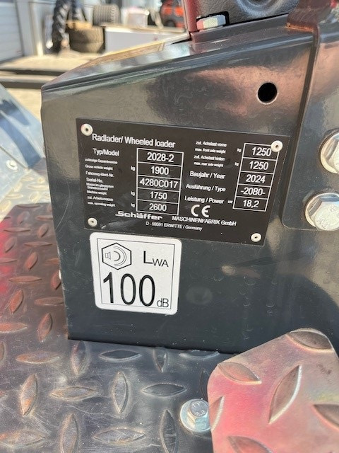 Schäffer Typ 2028-2 - Колесен товарач: снимка 3 Schäffer Typ 2028-2 - Колесен товарач: снимка 3