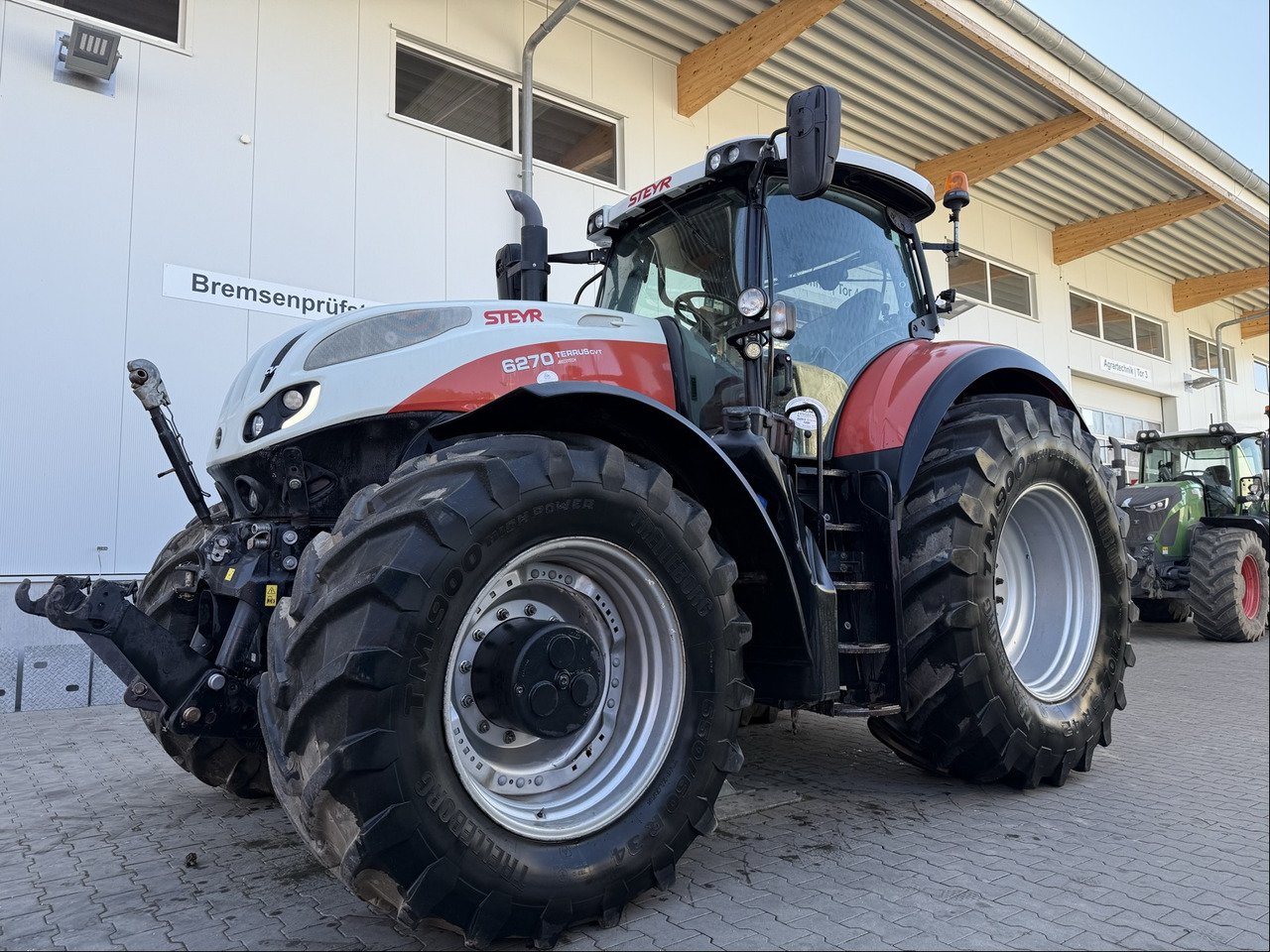 Steyr 6270 Terrus CVT - Трактор: снимка 1 Steyr 6270 Terrus CVT - Трактор: снимка 1