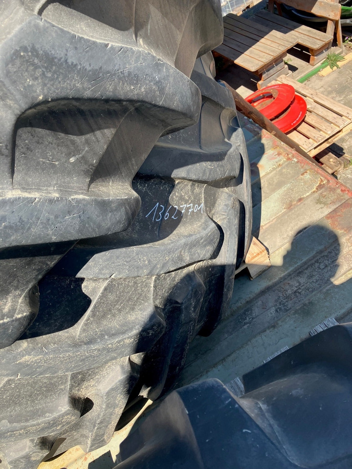 Trelleborg 650/65R38 TM1000 - Гуми и джанти: снимка 1 Trelleborg 650/65R38 TM1000 - Гуми и джанти: снимка 1