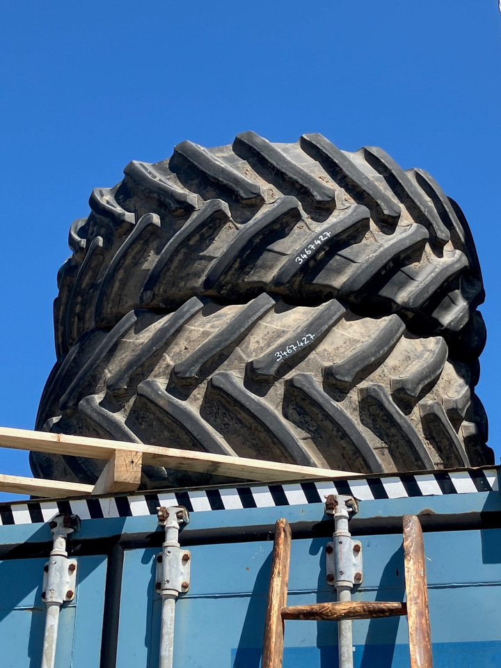 Trelleborg 750/70R44 650/60R38 - Гуми и джанти: снимка 3 Trelleborg 750/70R44 650/60R38 - Гуми и джанти: снимка 3