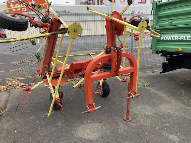 Unifarm CW 4.40 - Гребло/ Сенообръщачка: снимка 1 Unifarm CW 4.40 - Гребло/ Сенообръщачка: снимка 1