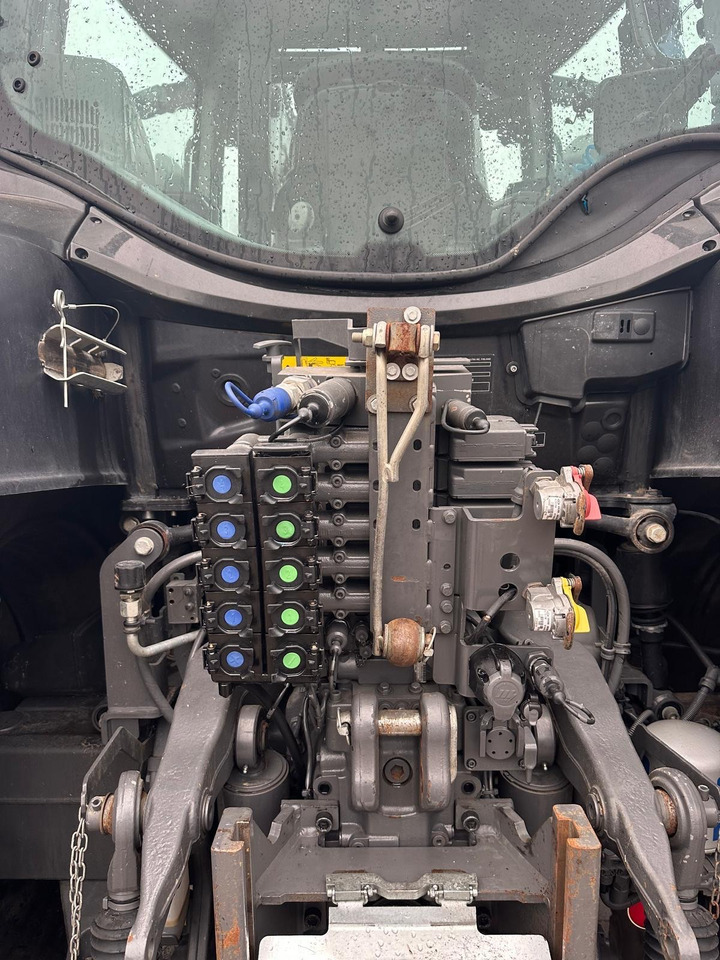 Valtra N 154 Direct - Трактор: снимка 5 Valtra N 154 Direct - Трактор: снимка 5
