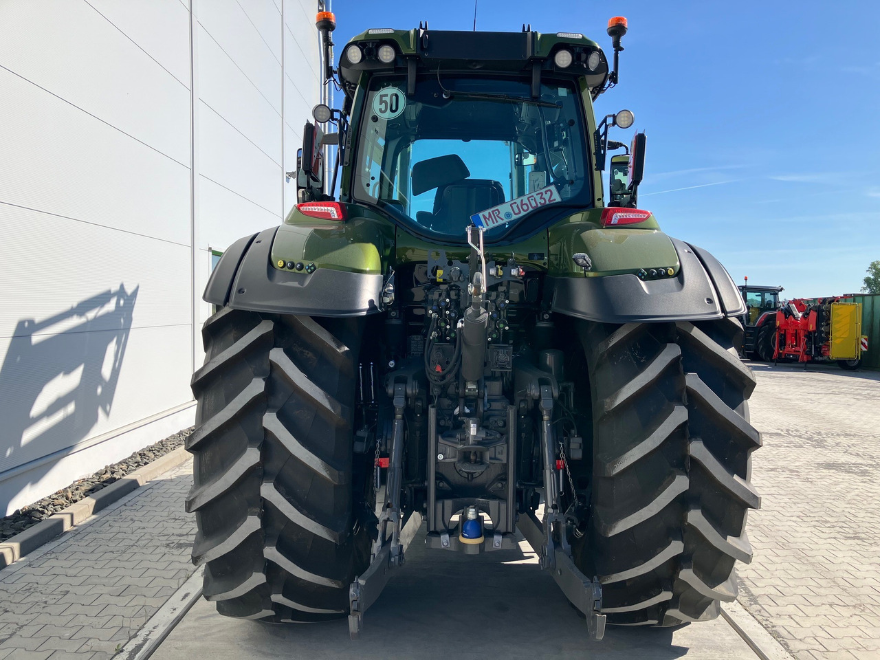 Valtra Q 285 - Трактор: снимка 3 Valtra Q 285 - Трактор: снимка 3
