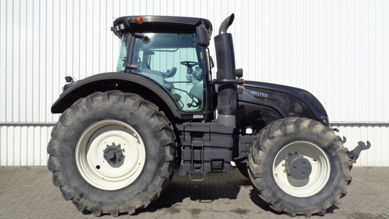 Трактор Valtra S374: снимка 19
