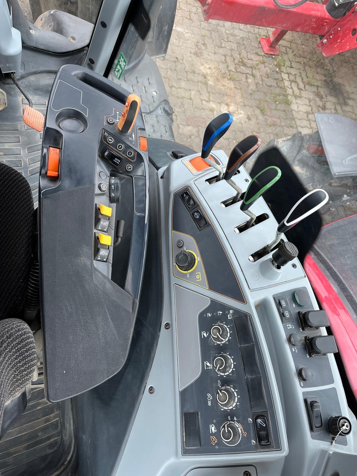 Valtra T 175 Active - Трактор: снимка 2 Valtra T 175 Active - Трактор: снимка 2