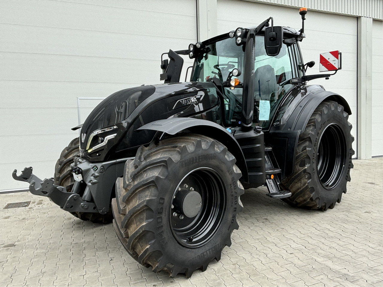 Valtra T 255 Active - Трактор: снимка 1 Valtra T 255 Active - Трактор: снимка 1
