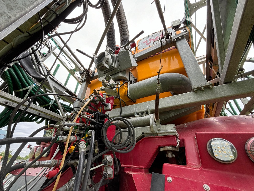 Vredo VT 7138 SWINGMAX36 Gestänge - Тороразпръсквачка: снимка 5 Vredo VT 7138 SWINGMAX36 Gestänge - Тороразпръсквачка: снимка 5