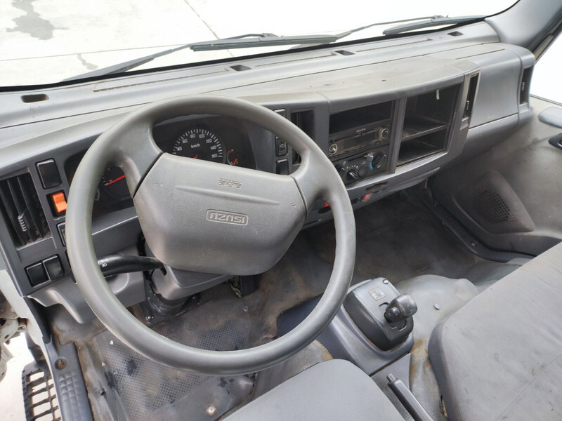 Кабина и интериор за Камион Isuzu 1815 mm: снимка 13