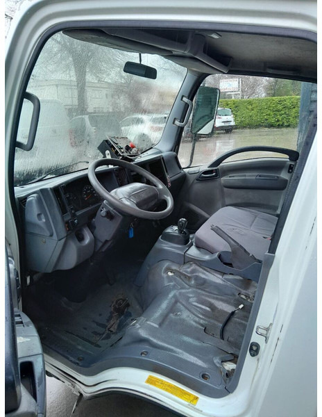Кабина и интериор за Камион Isuzu Narrow L 35 - stretta: снимка 6