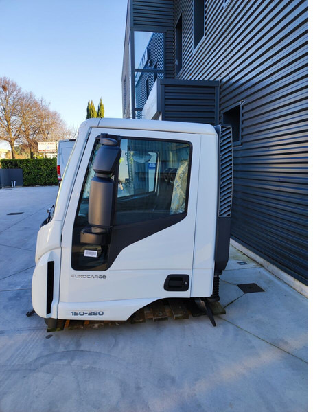 Iveco Day Cab - Кабина и интериор за Камион: снимка 5 Iveco Day Cab - Кабина и интериор за Камион: снимка 5