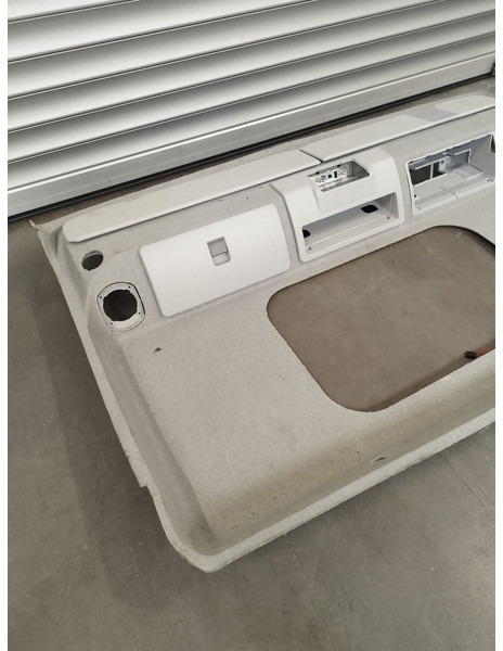 Iveco Eurocargo - Кабина и интериор за Камион: снимка 4 Iveco Eurocargo - Кабина и интериор за Камион: снимка 4