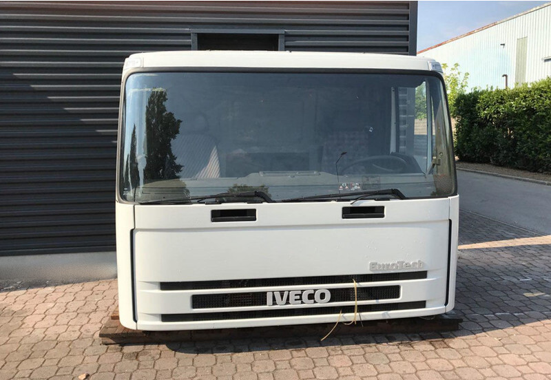 Iveco Eurotech - Eurotrakker Euro 3 - Кабина и интериор за Камион: снимка 2 Iveco Eurotech - Eurotrakker Euro 3 - Кабина и интериор за Камион: снимка 2