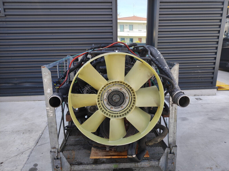 Iveco STRALIS CURSOR 8 F2BE3681 EURO 5 - Двигател за Камион: снимка 3 Iveco STRALIS CURSOR 8 F2BE3681 EURO 5 - Двигател за Камион: снимка 3