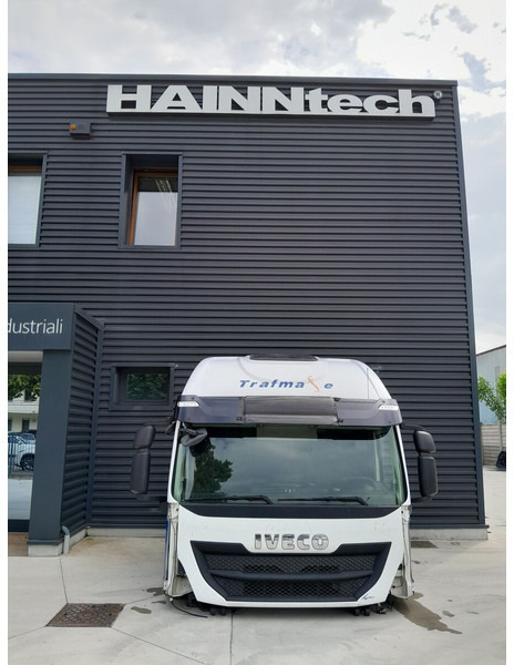 Iveco Stralis AT HI-ROAD - Кабина и интериор за Камион: снимка 2 Iveco Stralis AT HI-ROAD - Кабина и интериор за Камион: снимка 2