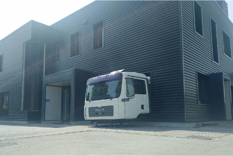 MAN TGA EURO 3 EURO 4 - Кабина и интериор за Камион: снимка 4 MAN TGA EURO 3 EURO 4 - Кабина и интериор за Камион: снимка 4