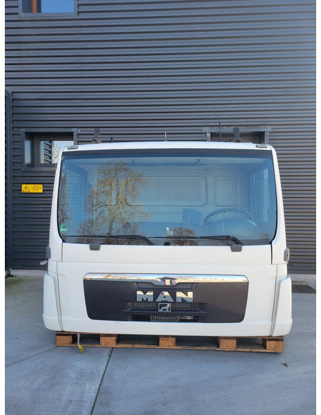 MAN TGM - Day cab - Кабина и интериор за Камион: снимка 2 MAN TGM - Day cab - Кабина и интериор за Камион: снимка 2