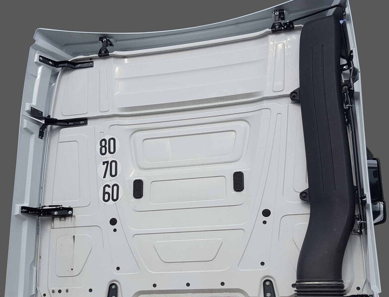 Mercedes-Benz ACTROS StreamSpace - Аеродинамика/ Спойлер за Камион: снимка 2 Mercedes-Benz ACTROS StreamSpace - Аеродинамика/ Спойлер за Камион: снимка 2